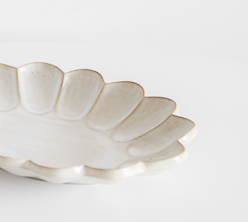 Speckled White Large Scallop Platter