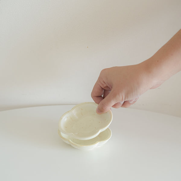 Speckled Bavarian Cream Cloud Shaped Saucer
