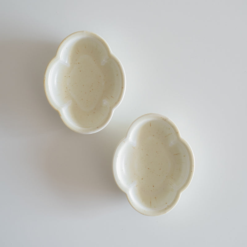 Speckled Bavarian Cream Cloud Shaped Saucer