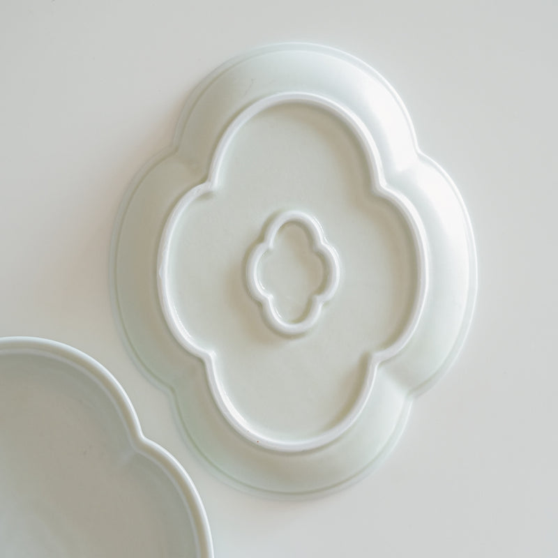 Frost White Cloud Shaped Side Plate