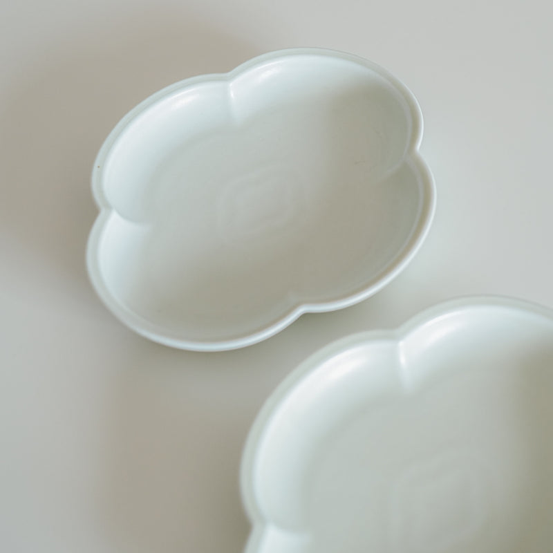 Frost White Cloud Shaped Side Plate