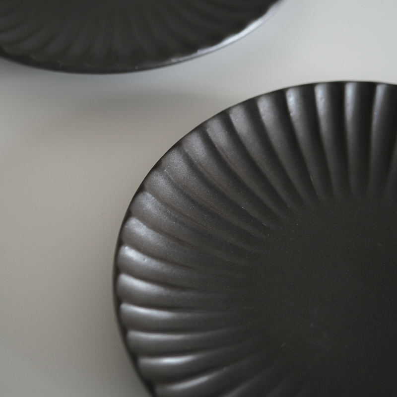 Metallic Matte Black Scallop Side Plate